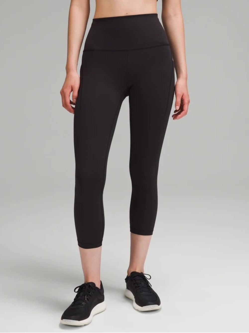 lululemon Wunder Train
High-Rise Crop with Pockets 23"